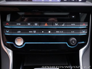 Jaguar XE 3,0 i 280kW LED. Panorama 2018
