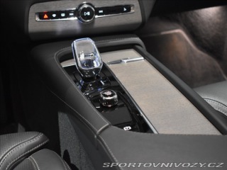 Volvo Ostatní modely XC90 2,0 T8 AWD Plus BLIS,Bezk 2024