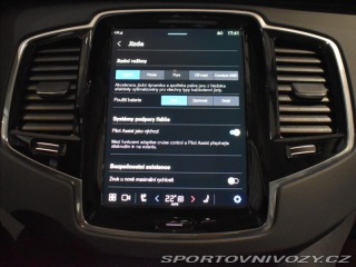 Volvo Ostatní modely XC90 2,0 T8 AWD Plus BLIS,Bezk 2024