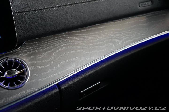 Mercedes-Benz CLS 400d 4M AMG Tažné Burm 36 2021