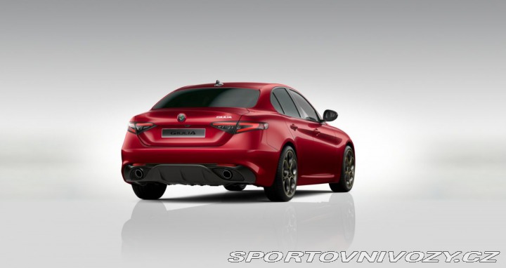 Alfa Romeo Giulia 2.0 Turbo 280k AT8 AWD I 2025
