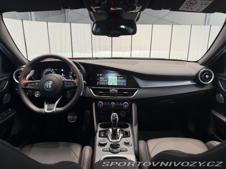 Alfa Romeo Giulia 2.0 Turbo 280k AT8 AWD  I 2025