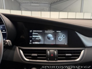 Alfa Romeo Giulia 2.0 Turbo 280k AT8 AWD  I 2025