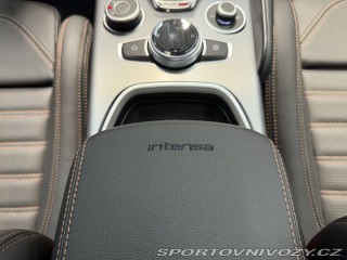 Alfa Romeo Giulia 2.0 Turbo 280k AT8 AWD  I 2025