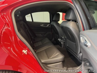 Alfa Romeo Giulia 2.0 Turbo 280k AT8 AWD  I 2025