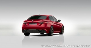 Alfa Romeo Giulia 2.0 Turbo 280k AT8 AWD I 2025