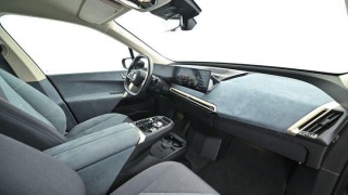 BMW iX XDRIVE 40 Připravujeme 2022