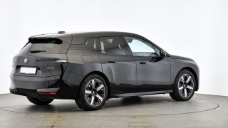 BMW iX XDRIVE 40 Připravujeme 2022