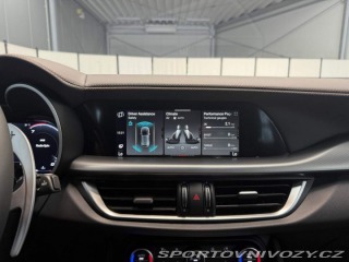 Alfa Romeo Stelvio 2.0 Turbo 280k Q4 AT8 INT 2025