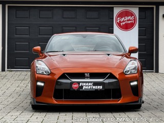 Nissan GT-R  2018