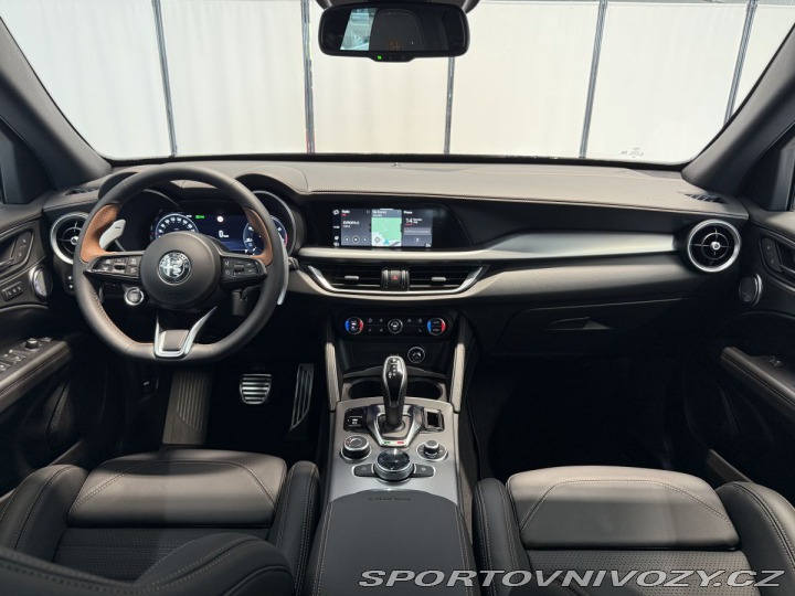Alfa Romeo Stelvio 2.0 Turbo 280k Q4 AT8 INT 2025