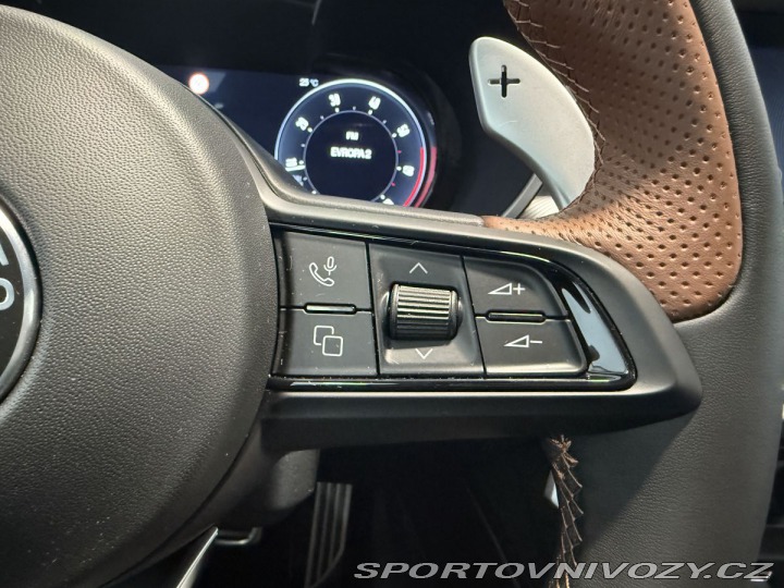 Alfa Romeo Stelvio 2.0 Turbo 280k Q4 AT8 INT 2025