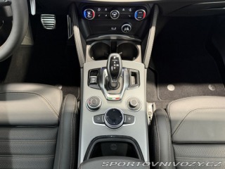 Alfa Romeo Stelvio 2.0 Turbo 280k Q4 AT8 INT 2025