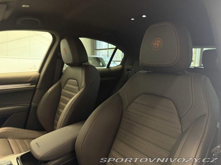 Alfa Romeo Stelvio 2.0 Turbo 280k Q4 AT8 INT 2025
