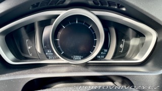 Volvo V40 R-Design 2013