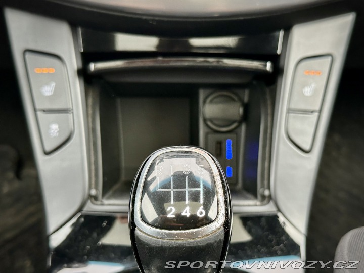 Hyundai Ostatní modely I 40 1.7 CRDi Top výbava 2012
