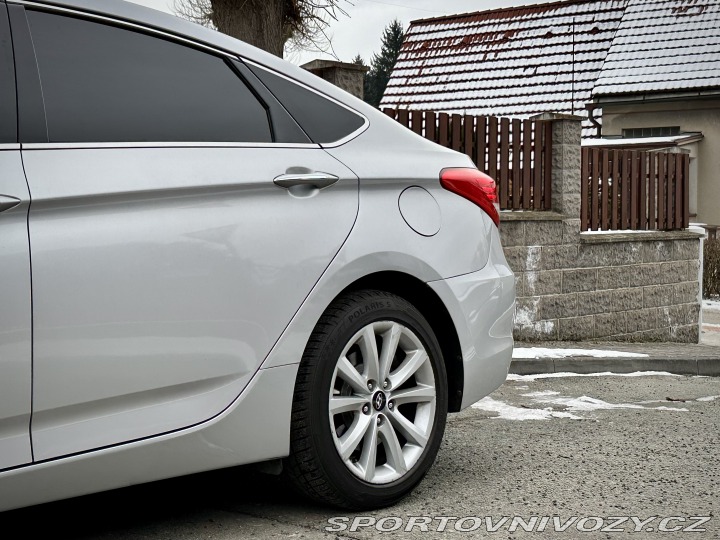 Hyundai Ostatní modely I 40 1.7 CRDi Top výbava 2012
