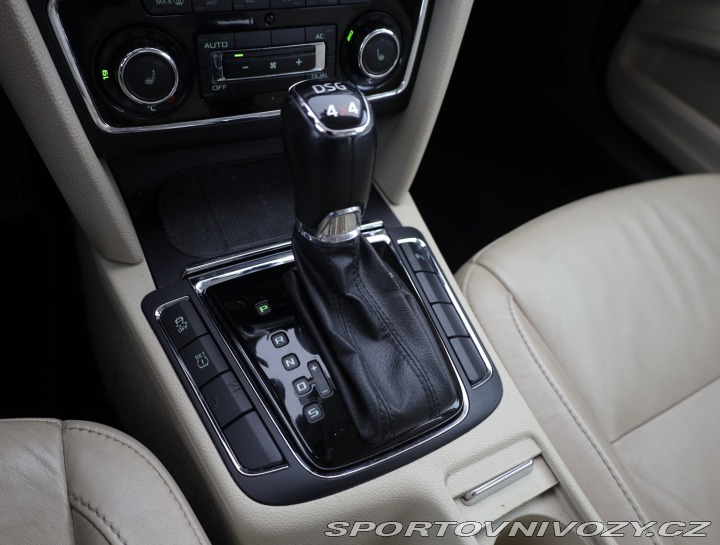 Škoda Superb 3.6 FSI V6 2012