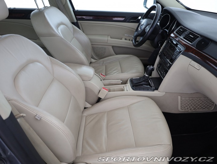 Škoda Superb 3.6 FSI V6 2012