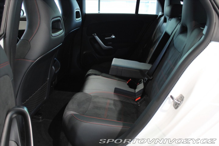 Mercedes-Benz CLA Shooting Brake AMG Line 2024