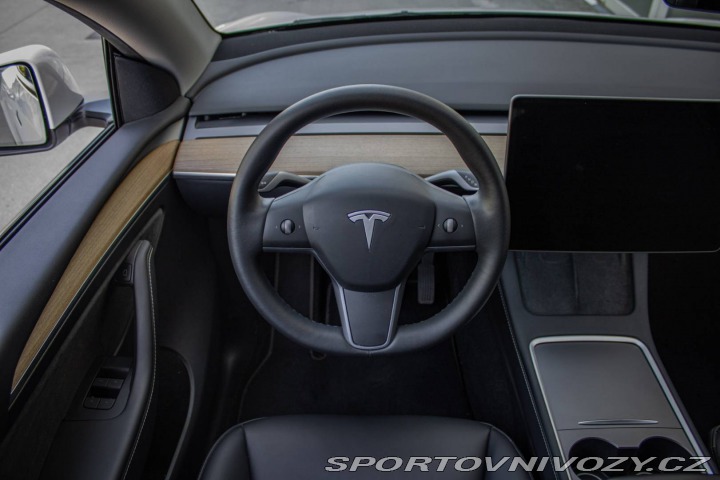 Tesla Model Y Long Range 378kW 2022