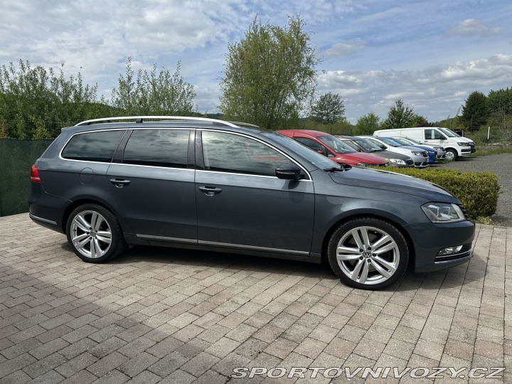 Volkswagen Ostatní modely Passat 3,6 V6 220kW DSG 4x4 HIGH 2011