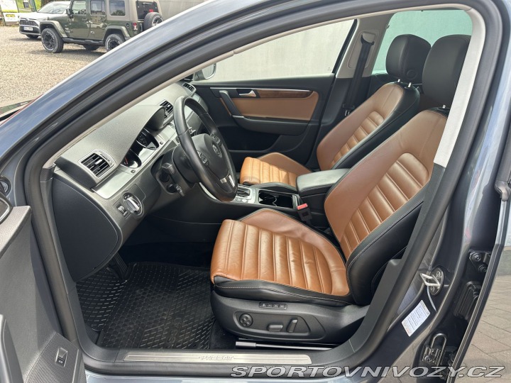 Volkswagen Ostatní modely Passat 3,6 V6 220kW DSG 4x4 HIGH 2011