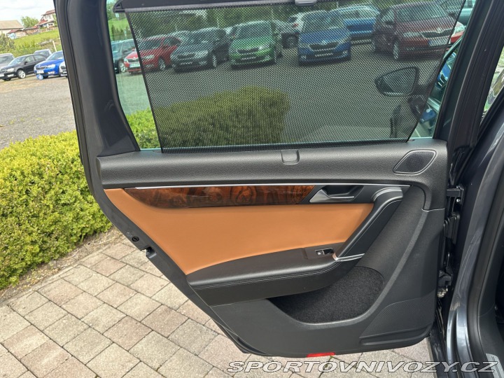 Volkswagen Ostatní modely Passat 3,6 V6 220kW DSG 4x4 HIGH 2011