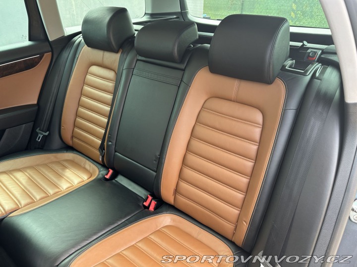 Volkswagen Ostatní modely Passat 3,6 V6 220kW DSG 4x4 HIGH 2011