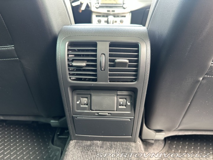 Volkswagen Ostatní modely Passat 3,6 V6 220kW DSG 4x4 HIGH 2011