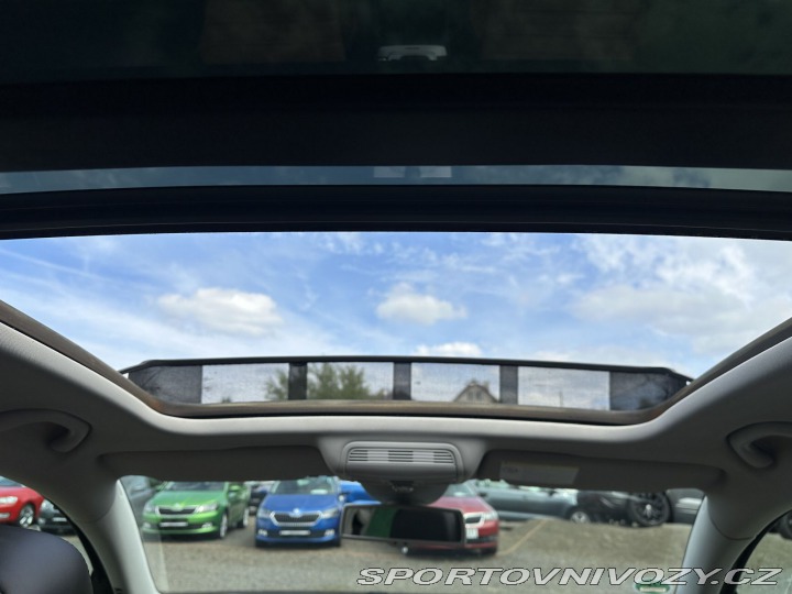 Volkswagen Ostatní modely Passat 3,6 V6 220kW DSG 4x4 HIGH 2011