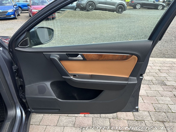 Volkswagen Ostatní modely Passat 3,6 V6 220kW DSG 4x4 HIGH 2011