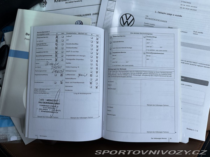 Volkswagen Ostatní modely Passat 3,6 V6 220kW DSG 4x4 HIGH 2011
