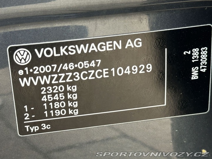 Volkswagen Ostatní modely Passat 3,6 V6 220kW DSG 4x4 HIGH 2011