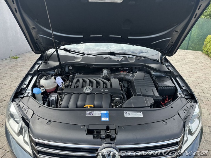 Volkswagen Ostatní modely Passat 3,6 V6 220kW DSG 4x4 HIGH 2011