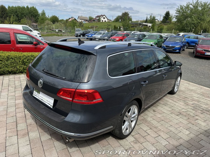 Volkswagen Ostatní modely Passat 3,6 V6 220kW DSG 4x4 HIGH 2011