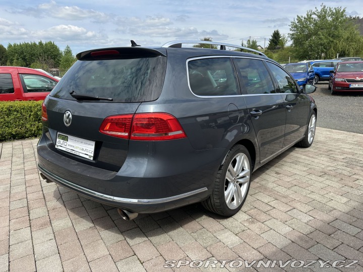 Volkswagen Ostatní modely Passat 3,6 V6 220kW DSG 4x4 HIGH 2011