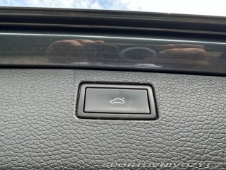 Volkswagen Ostatní modely Passat 3,6 V6 220kW DSG 4x4 HIGH 2011