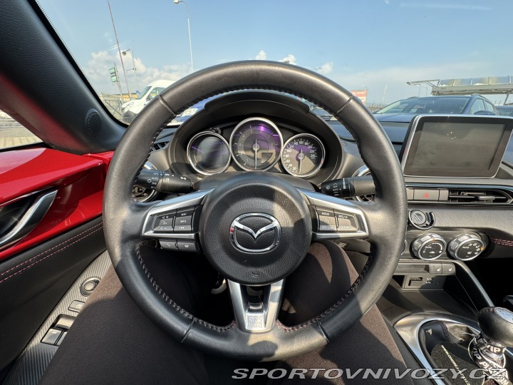 Mazda MX-5 2,0i 118KW REVOLUTION TOP 2014