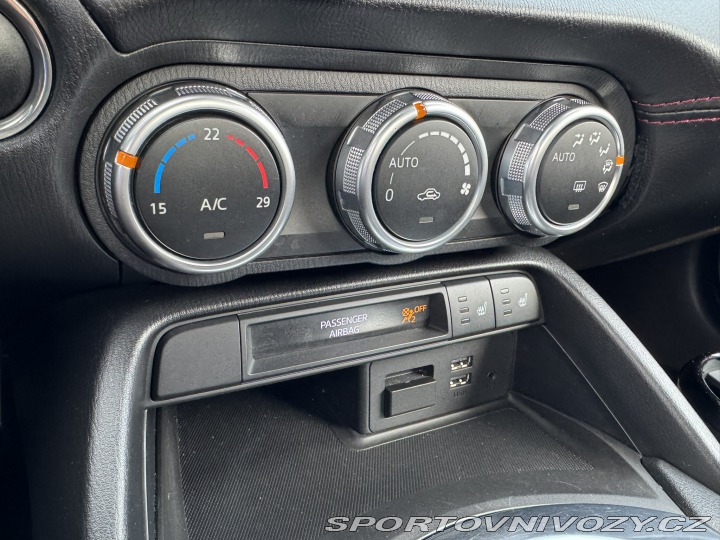 Mazda MX-5 2,0i 118KW REVOLUTION TOP 2014