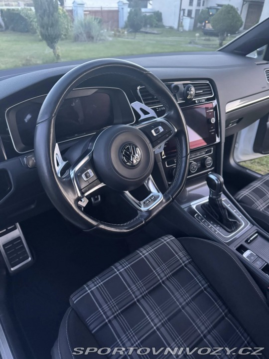 Volkswagen Golf VII 2.0 GTD 2016