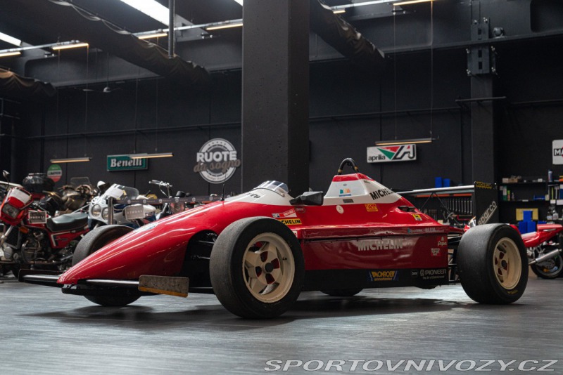 Ostatní značky Ostatní modely FORMULA ALFA BOXER