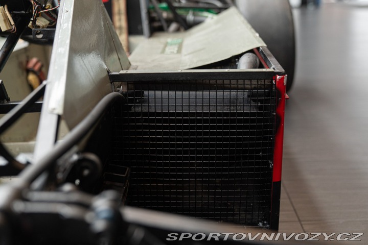 Ostatní značky Ostatní modely FORMULA ALFA BOXER 1987