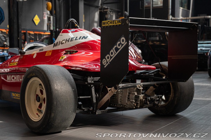 Ostatní značky Ostatní modely FORMULA ALFA BOXER 1987