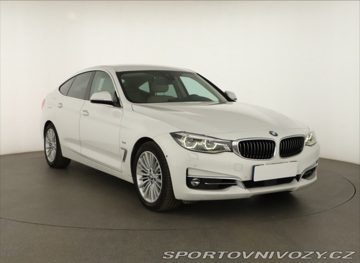 BMW 3 GT Luxury Line 330i xDriv 2016
