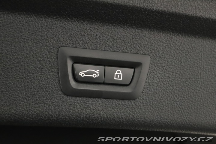 BMW 3 GT Luxury Line 330i xDriv 2016