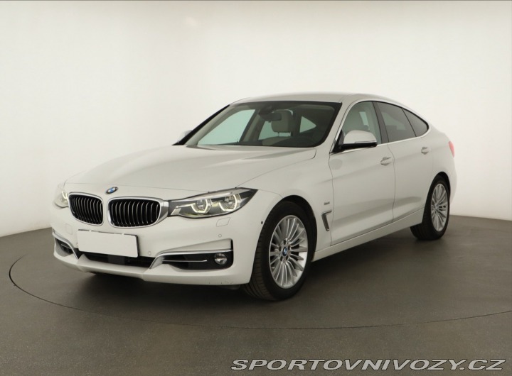 BMW 3 GT Luxury Line 330i xDriv 2016