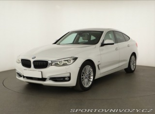 BMW 3 GT Luxury Line 330i xDriv 2016