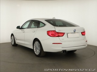 BMW 3 GT Luxury Line 330i xDriv 2016
