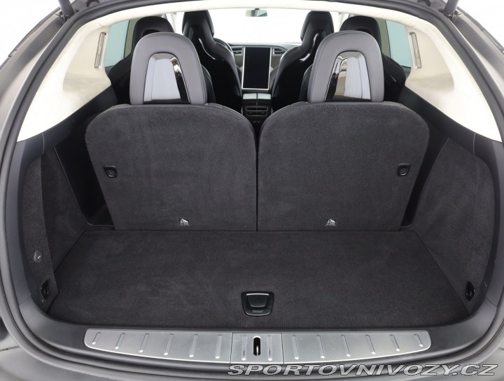 Tesla Model X 90D 2016